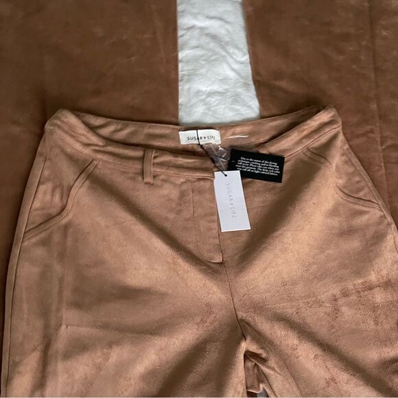 Sugar+Lips NWT wide leg high waisted faux suede pants Size medium - Picture 8 of 13